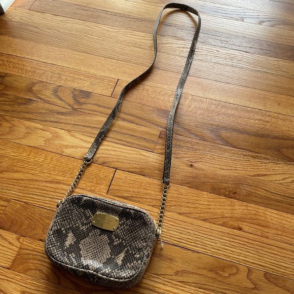 Michael Kors Mini Jet Set Crossbody- Snakeskin Pattern - Picture 2 of 8